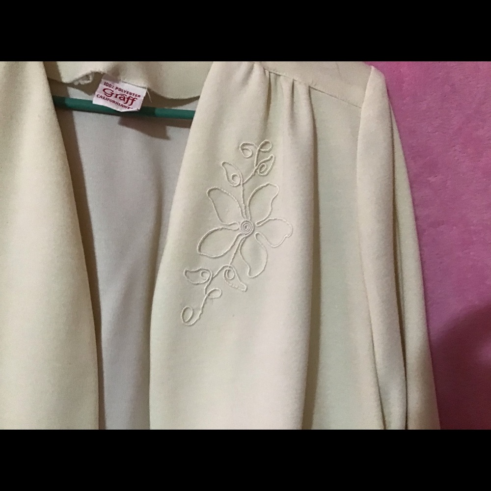 Dress jacket, w/ embroidery designs on it